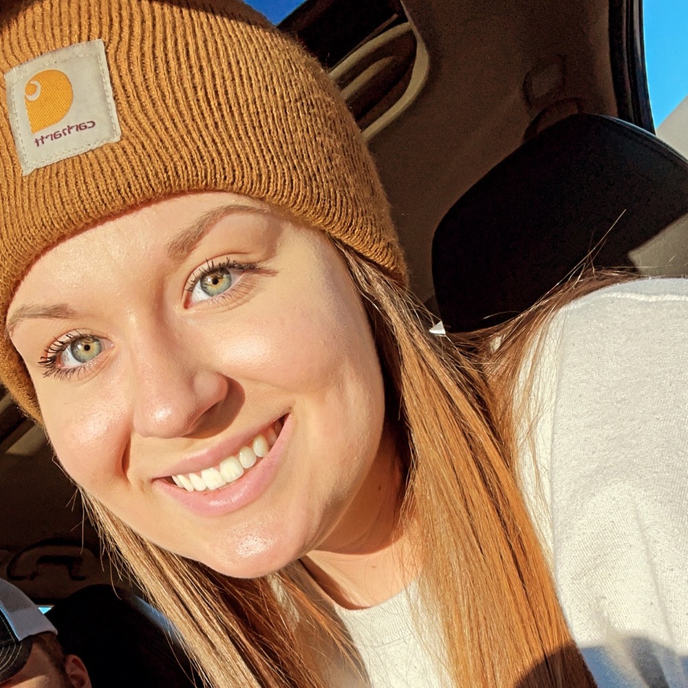 Meet your Posher, Hailey